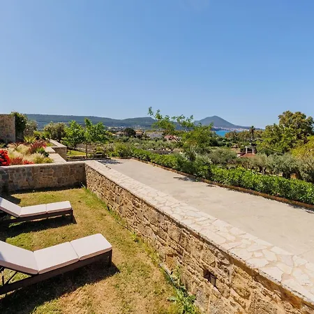 Luxury Lagoon With Private Pool