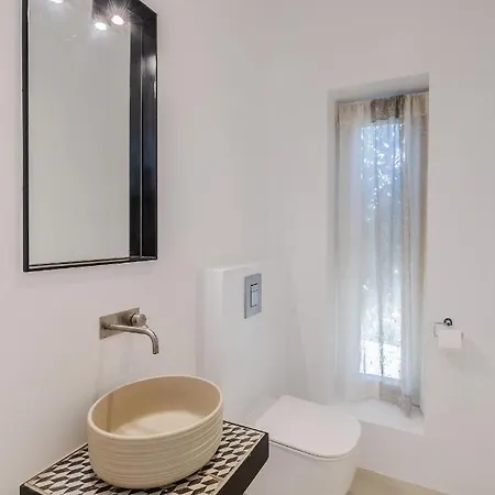 Βίλα Luxury Lagoon With Private Pool Γιάλοβα