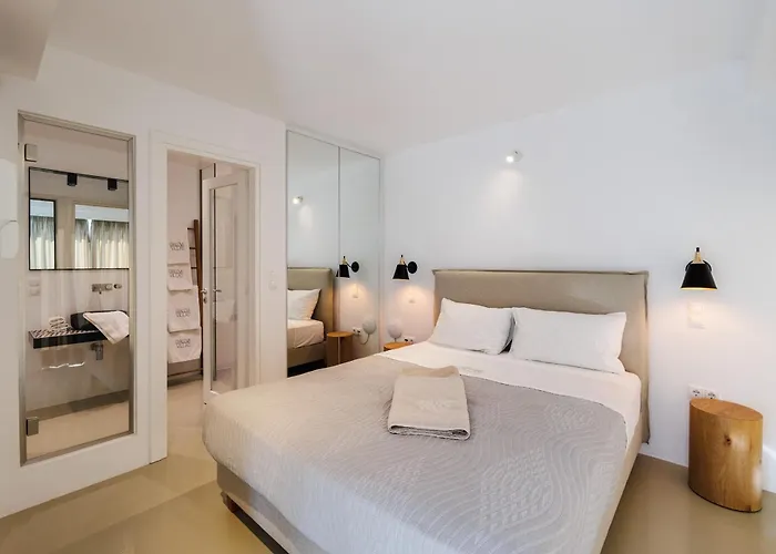 Luxury Lagoon With Private Pool *